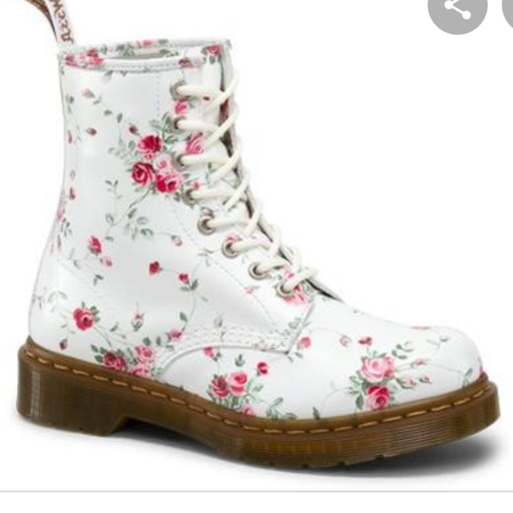DR. MARTENS 1460 W IN WHITE PORTLAND ROSE